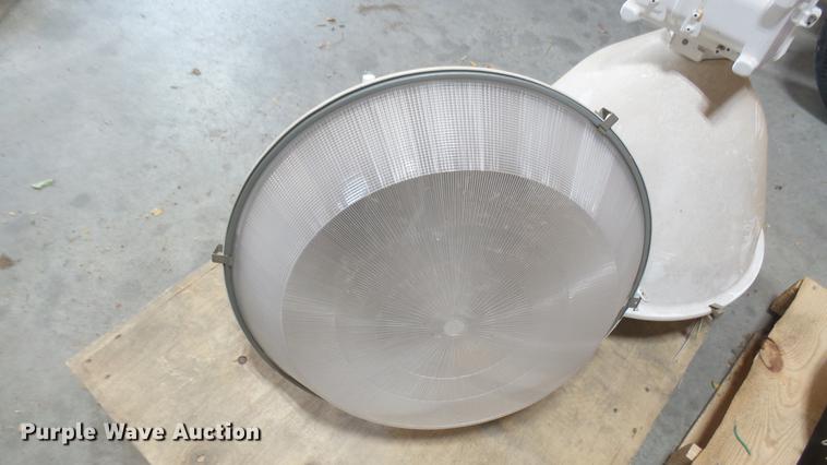 image for item DV9169 (6) bay lights