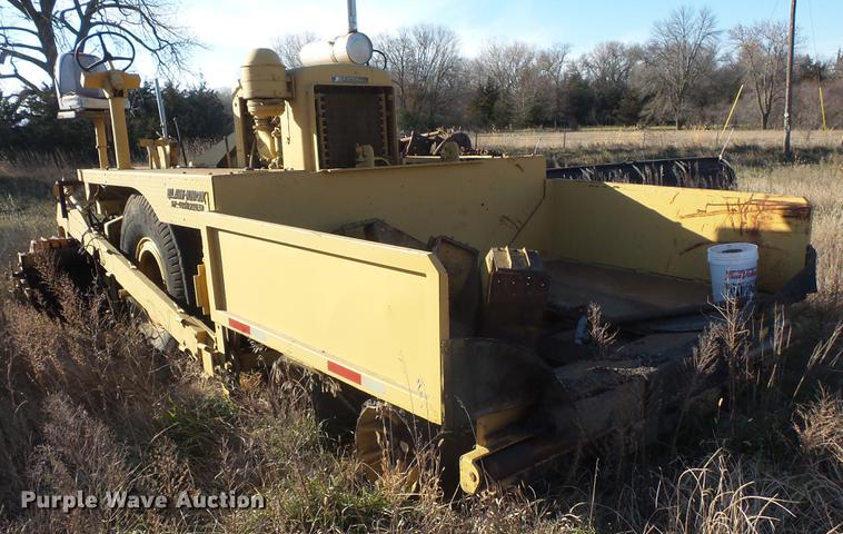 image for item DV9511 Blaw Knox PF180H paver