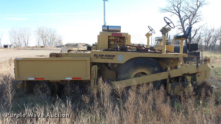 image for item DV9511 Blaw Knox PF180H paver