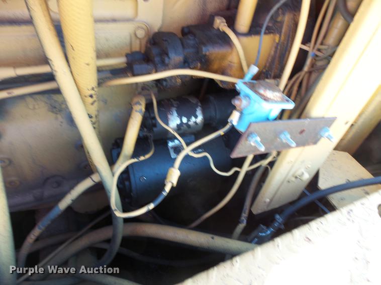 image for item DV9511 Blaw Knox PF180H paver