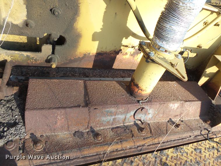 image for item DV9511 Blaw Knox PF180H paver