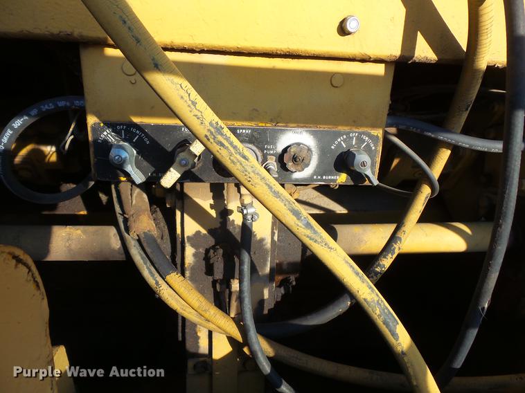 image for item DV9511 Blaw Knox PF180H paver