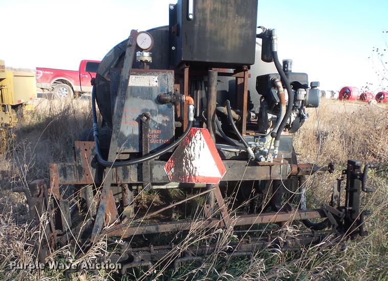 image for item DV9512 (3) tar pot trailers