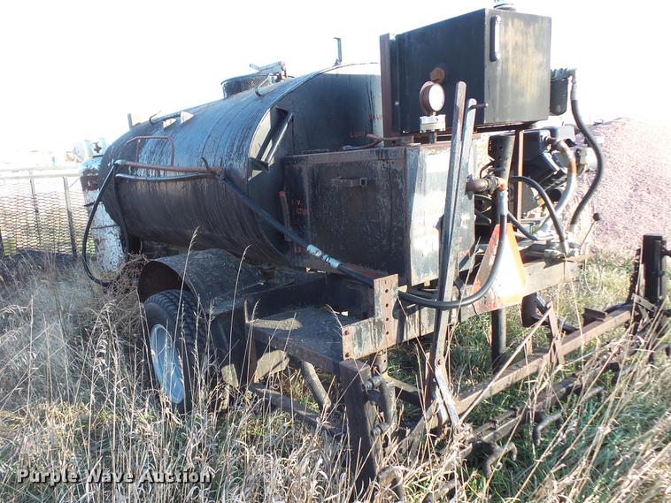 image for item DV9512 (3) tar pot trailers