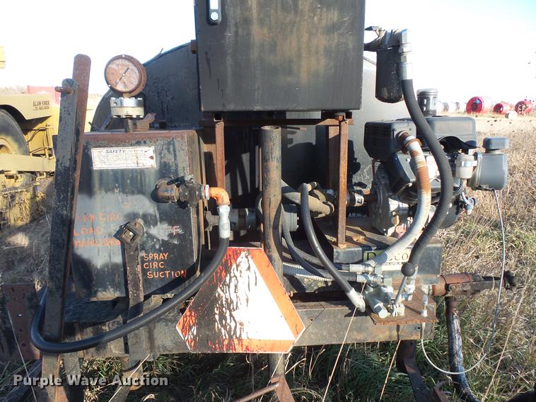 image for item DV9512 (3) tar pot trailers