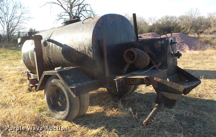image for item DV9512 (3) tar pot trailers