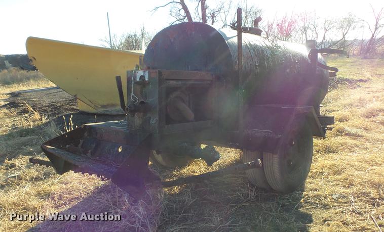 image for item DV9512 (3) tar pot trailers