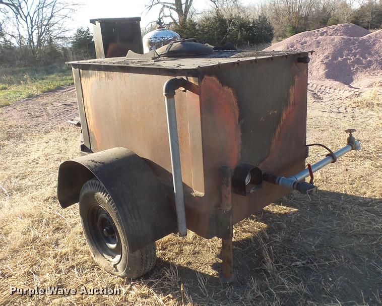 image for item DV9512 (3) tar pot trailers