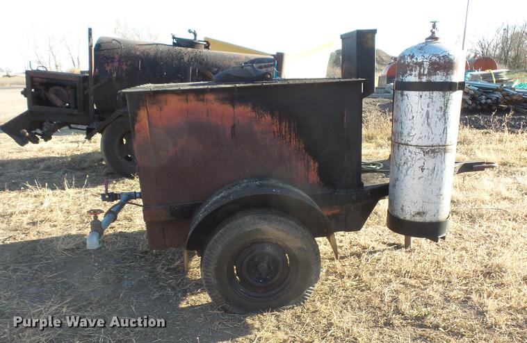 image for item DV9512 (3) tar pot trailers