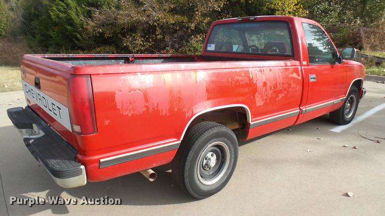 image for item DW9247 1994 Chevrolet 1500 pickup truck