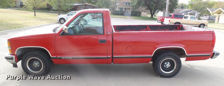 image for item DW9247 1994 Chevrolet 1500 pickup truck