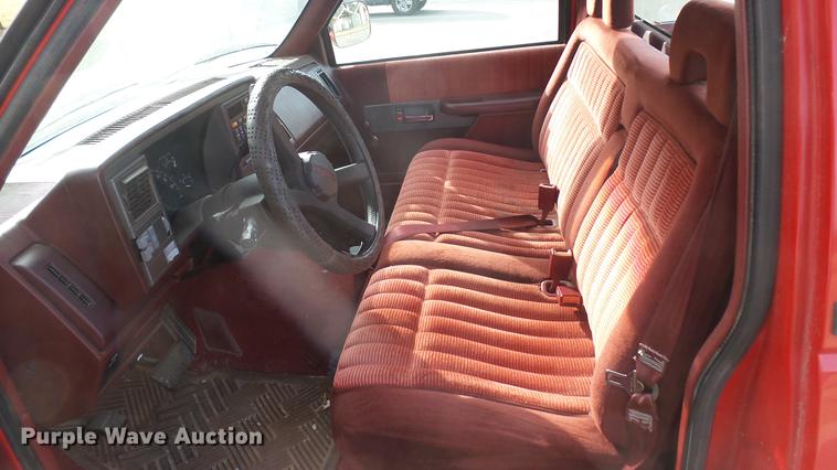 image for item DW9247 1994 Chevrolet 1500 pickup truck