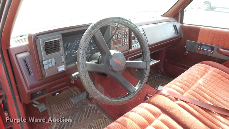image for item DW9247 1994 Chevrolet 1500 pickup truck
