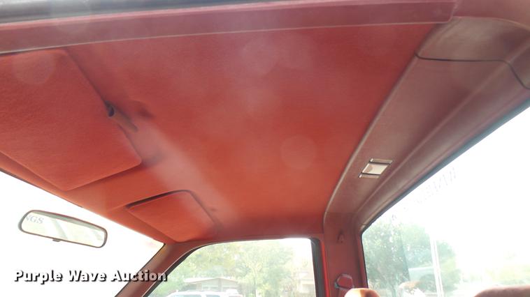 image for item DW9247 1994 Chevrolet 1500 pickup truck