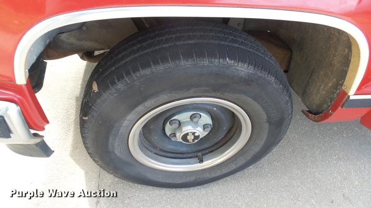 image for item DW9247 1994 Chevrolet 1500 pickup truck
