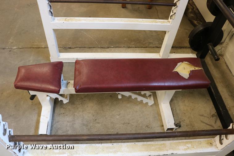 image for item DW9964 Weight room equipment