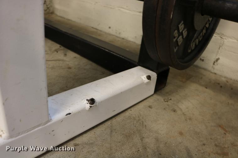 image for item DW9964 Weight room equipment