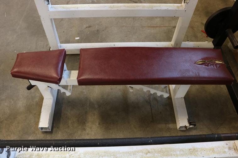 image for item DW9965 Weight room equipment