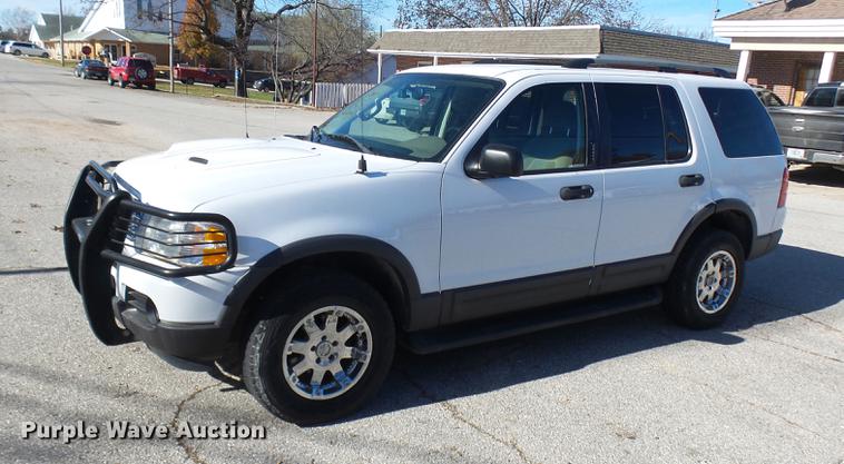image for item DX9262 2003 Ford Explorer XLT SUV