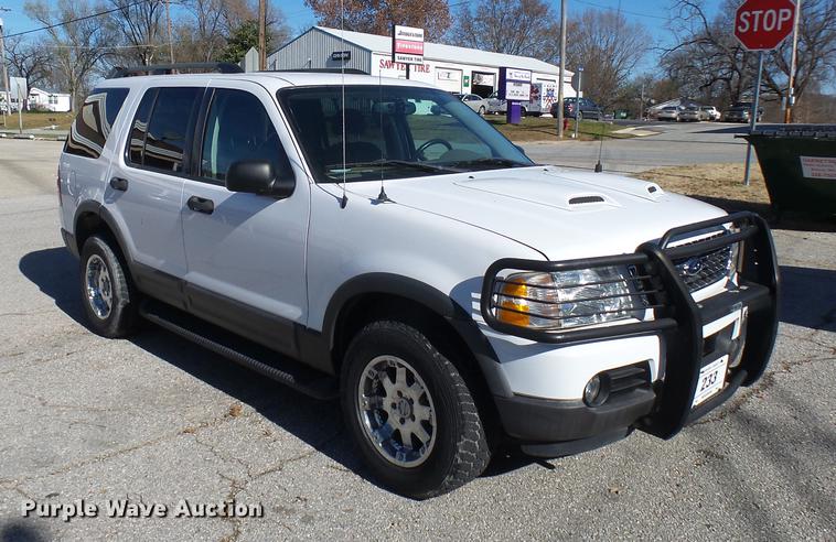 image for item DX9262 2003 Ford Explorer XLT SUV
