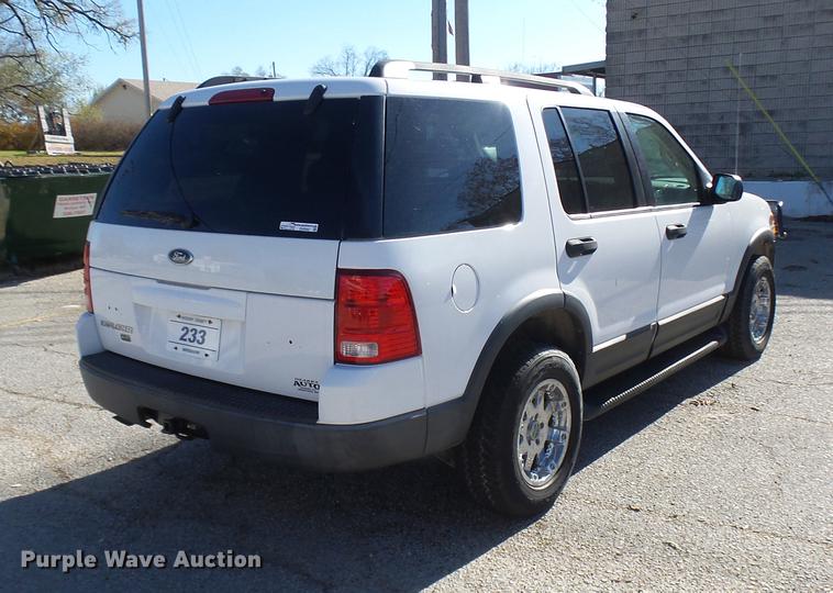 image for item DX9262 2003 Ford Explorer XLT SUV