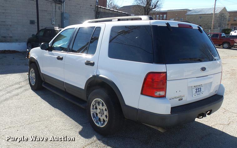 image for item DX9262 2003 Ford Explorer XLT SUV