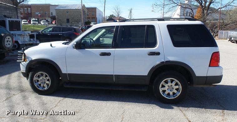 image for item DX9262 2003 Ford Explorer XLT SUV