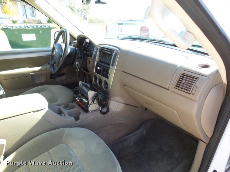 image for item DX9262 2003 Ford Explorer XLT SUV