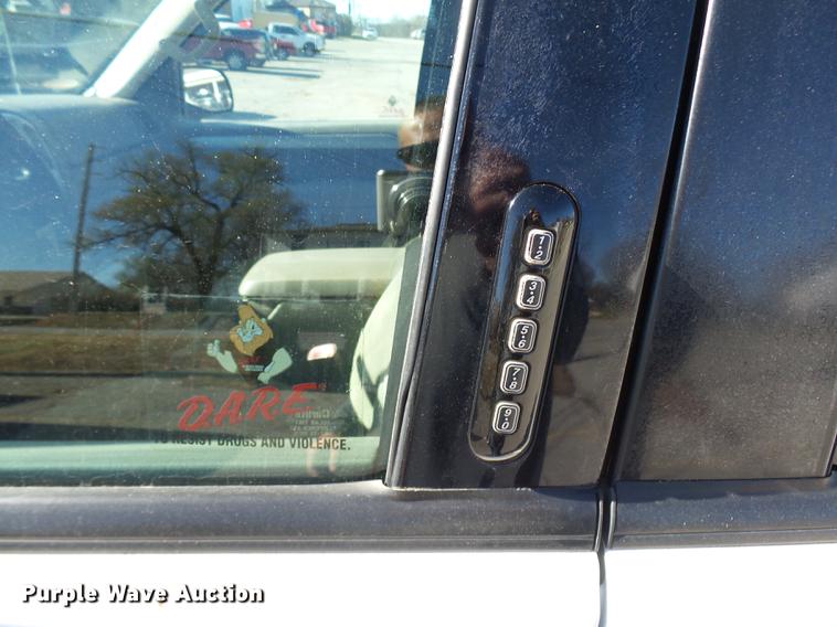 image for item DX9262 2003 Ford Explorer XLT SUV