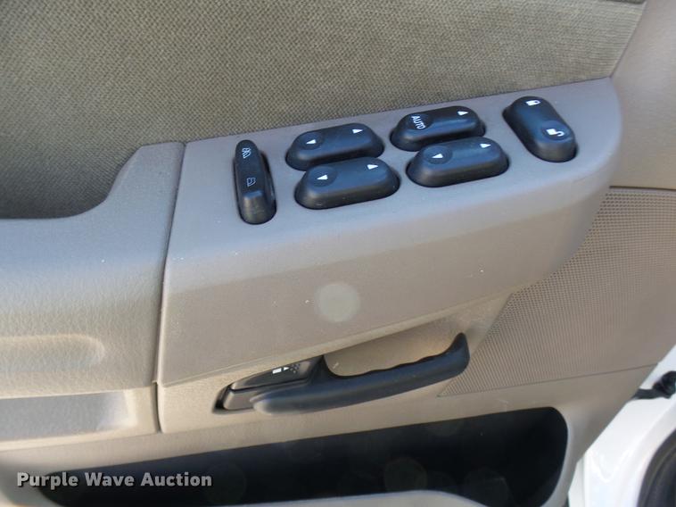 image for item DX9262 2003 Ford Explorer XLT SUV