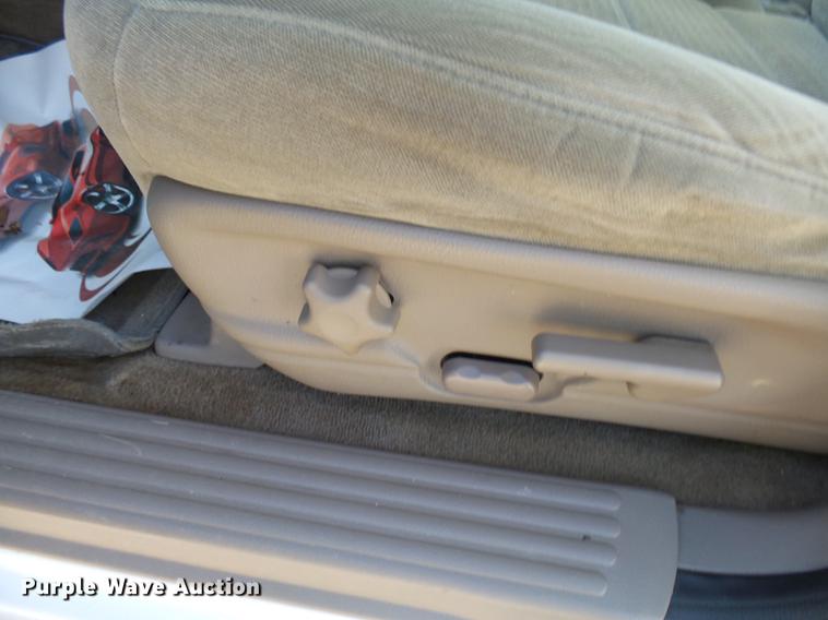 image for item DX9262 2003 Ford Explorer XLT SUV