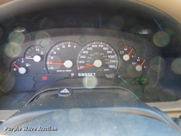 image for item DX9262 2003 Ford Explorer XLT SUV