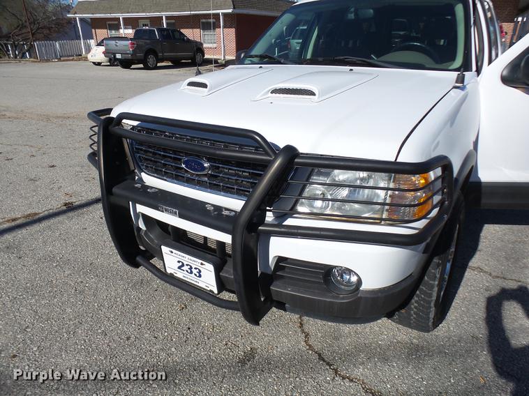 image for item DX9262 2003 Ford Explorer XLT SUV