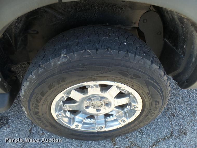 image for item DX9262 2003 Ford Explorer XLT SUV