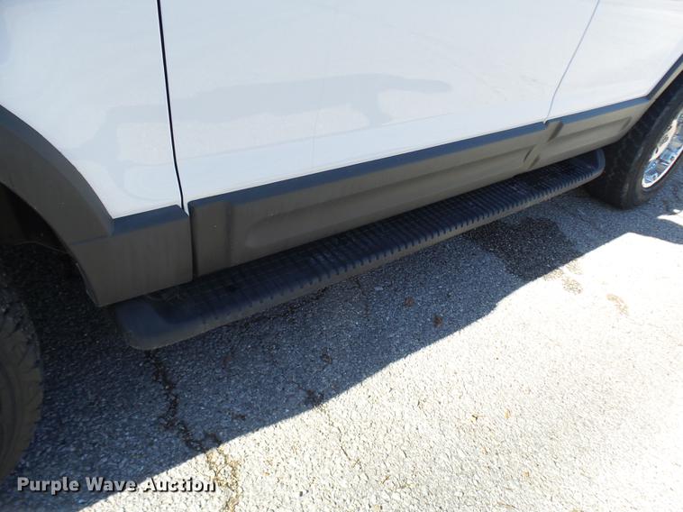 image for item DX9262 2003 Ford Explorer XLT SUV