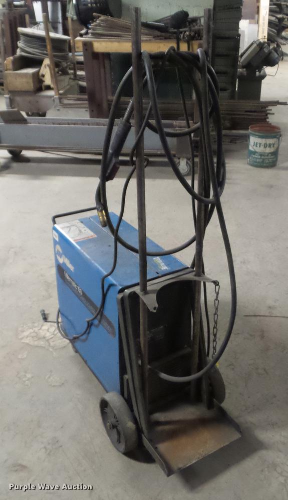 image for item DZ9019 Miller Millermatic 150 welder