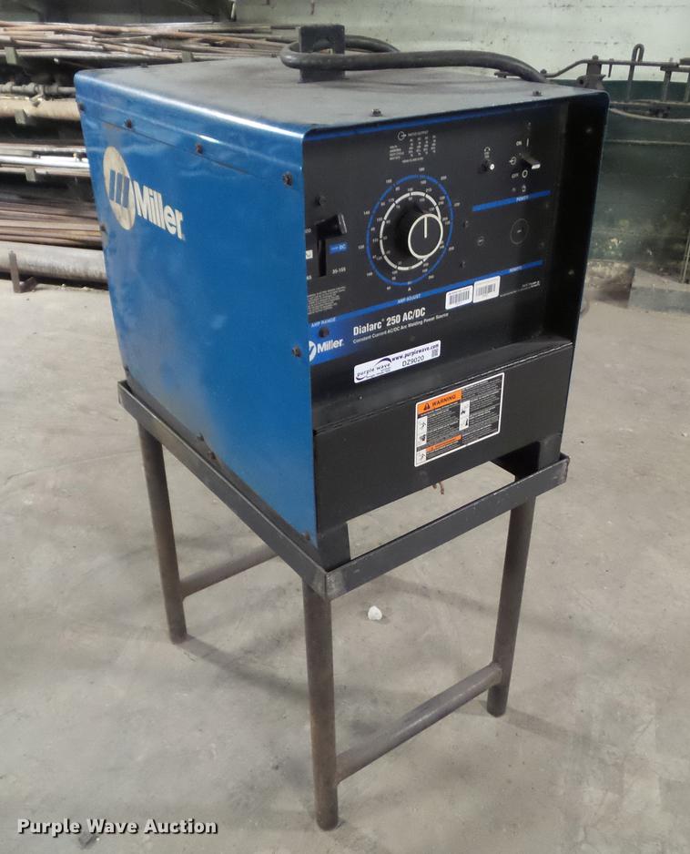 image for item DZ9020 Miller Dialarc 250 AC/DC welder