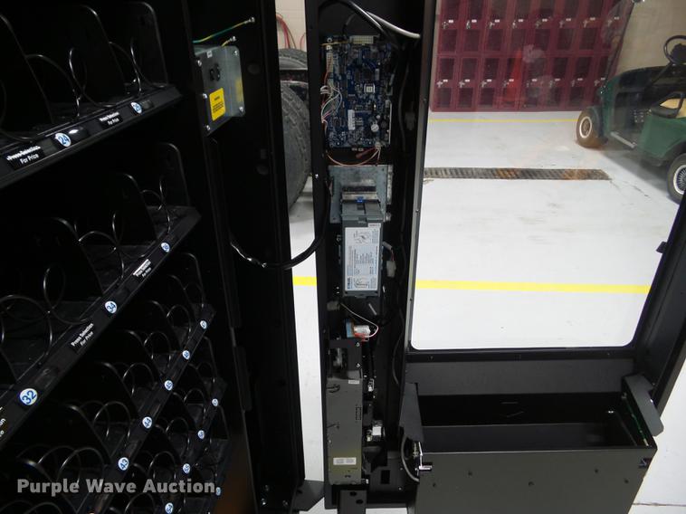 image for item DZ9074 Wittern vending machine