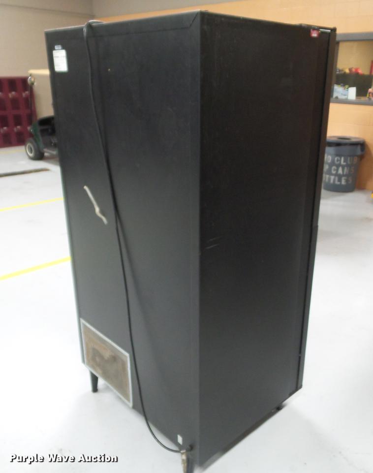 image for item DZ9076 Crane Merchandising Systems vending machine