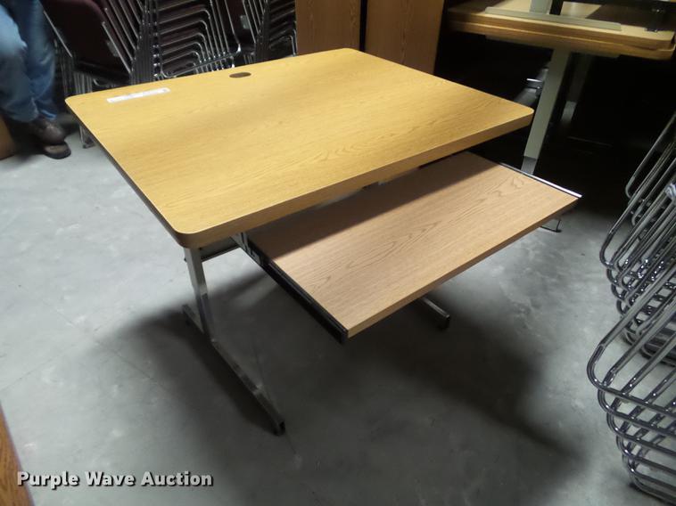 image for item DZ9088 (12) computer desks