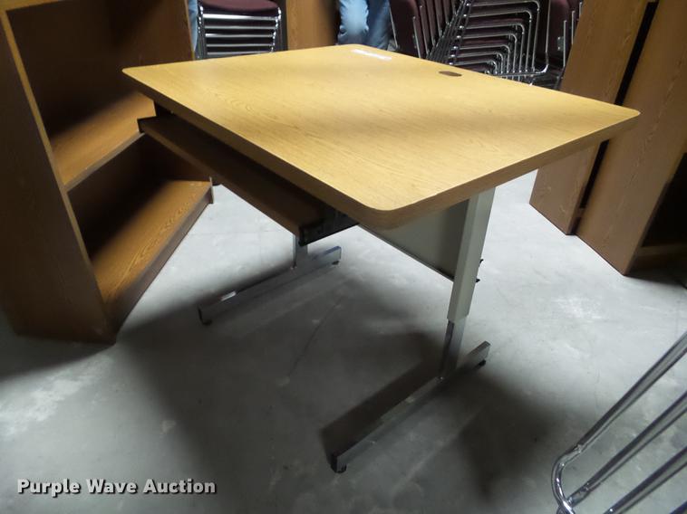 image for item DZ9088 (12) computer desks