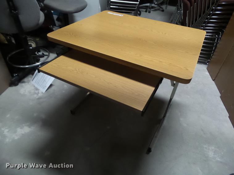 image for item DZ9089 (26) computer desks