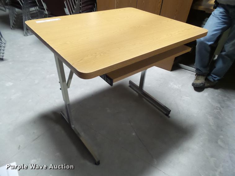 image for item DZ9089 (26) computer desks