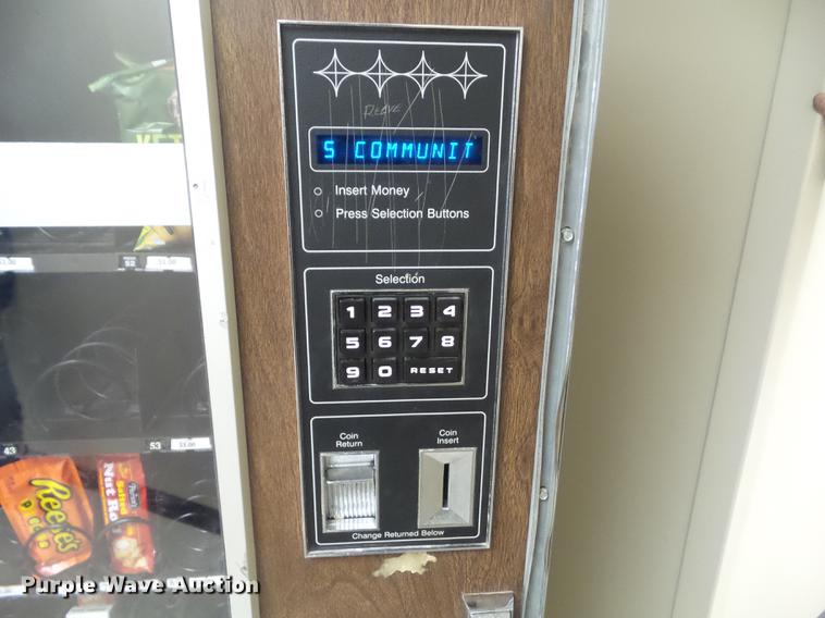 image for item DZ9096 Rowe vending machine