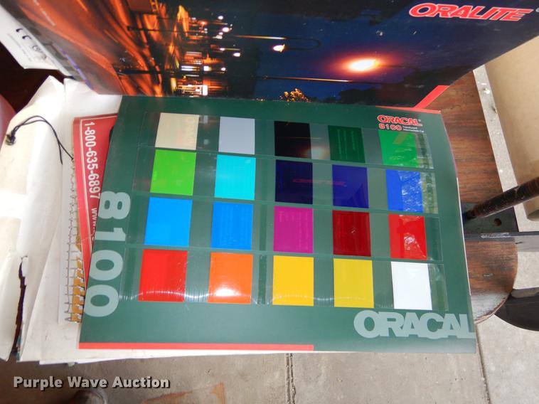 image for item EC9767 Vinyl express unit