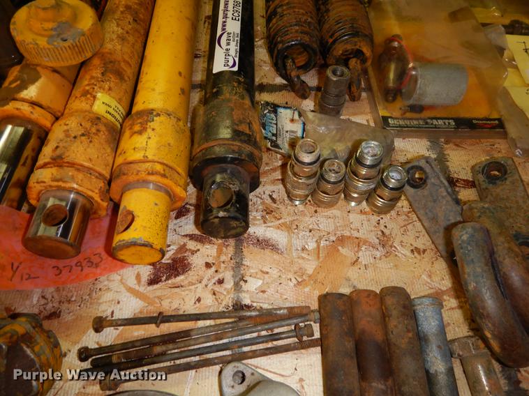 image for item EC9768 Snow plow parts