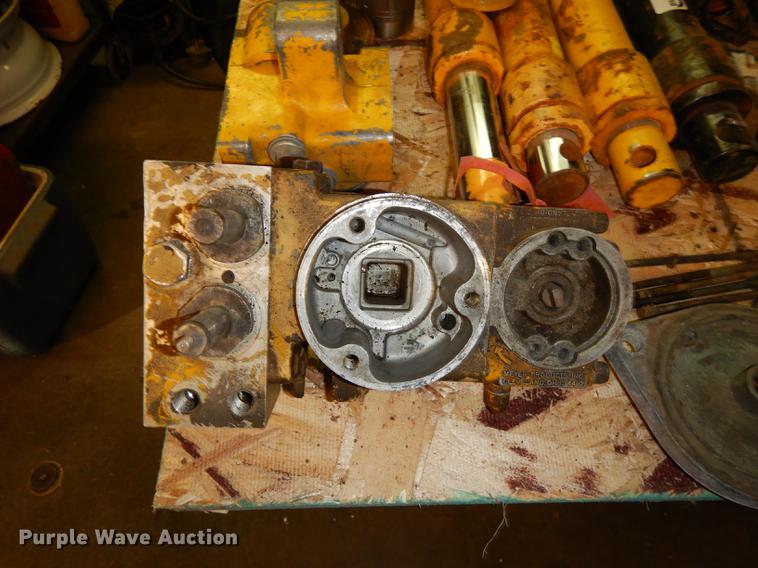 image for item EC9768 Snow plow parts