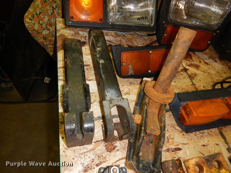 image for item EC9768 Snow plow parts