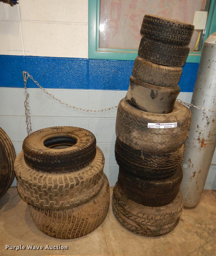 image for item EC9770 (11) tires