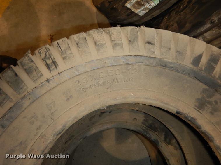 image for item EC9770 (11) tires